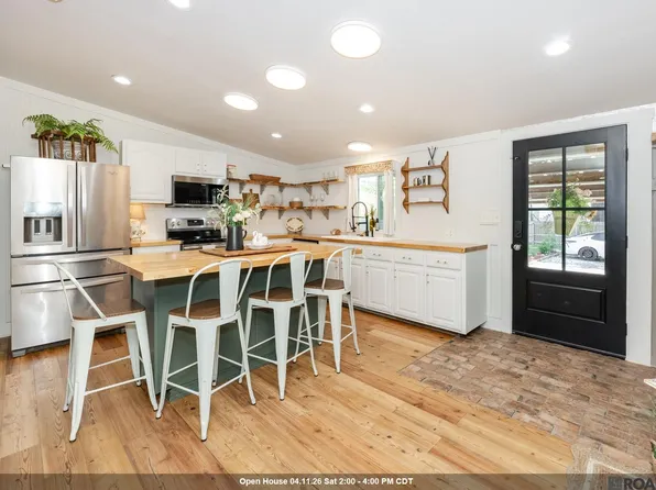 42494 Lillie Babin Rd, Gonzales, LA 70737