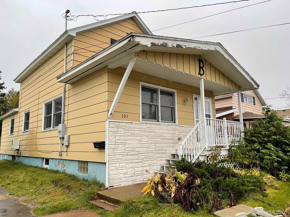 1st image of 205 W Ash St