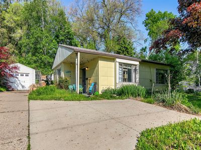 1440 63rd St, Windsor Heights, IA, 50324