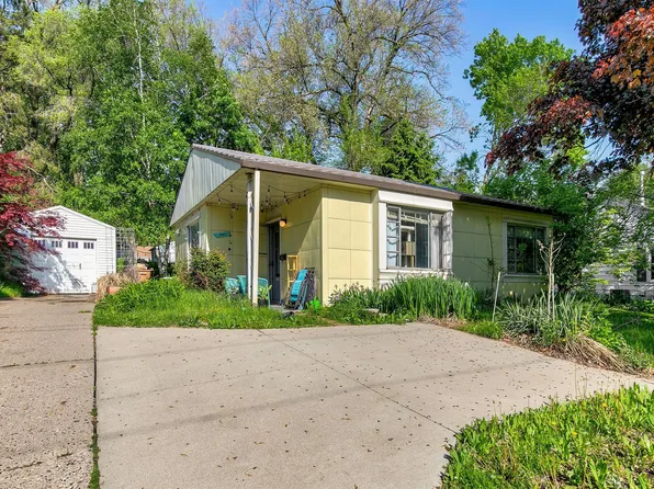 1440 63rd St, Windsor Heights, IA 50324