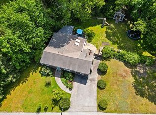 33 Bates Ave, North Kingstown, RI 02852