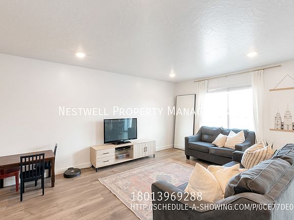 2nd image of 1072 E Waterway Ln