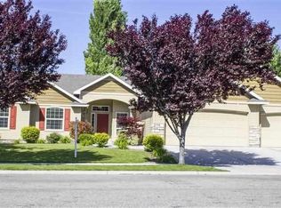 1288 E Lake Creek Dr, Meridian, ID 83642