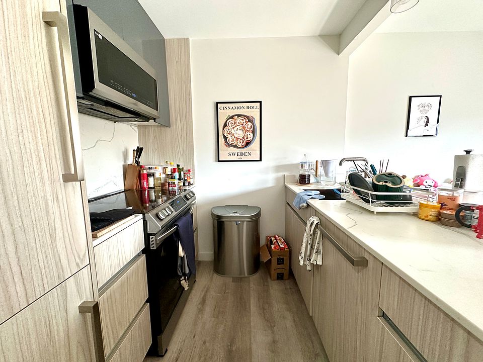 1st image of 30-41 31st St #3R