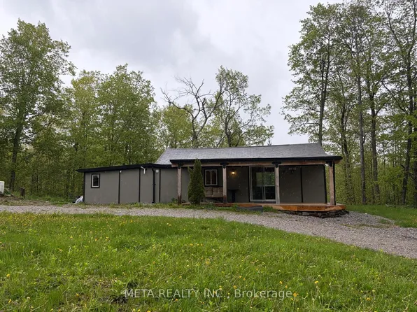 106 Boundary Ln, Trent Lakes, ON K0M 2A0