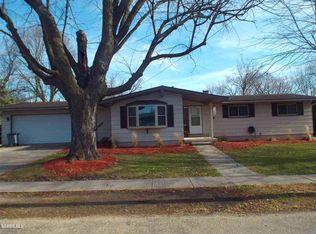 512 Pearl St, Warren, IL 61087