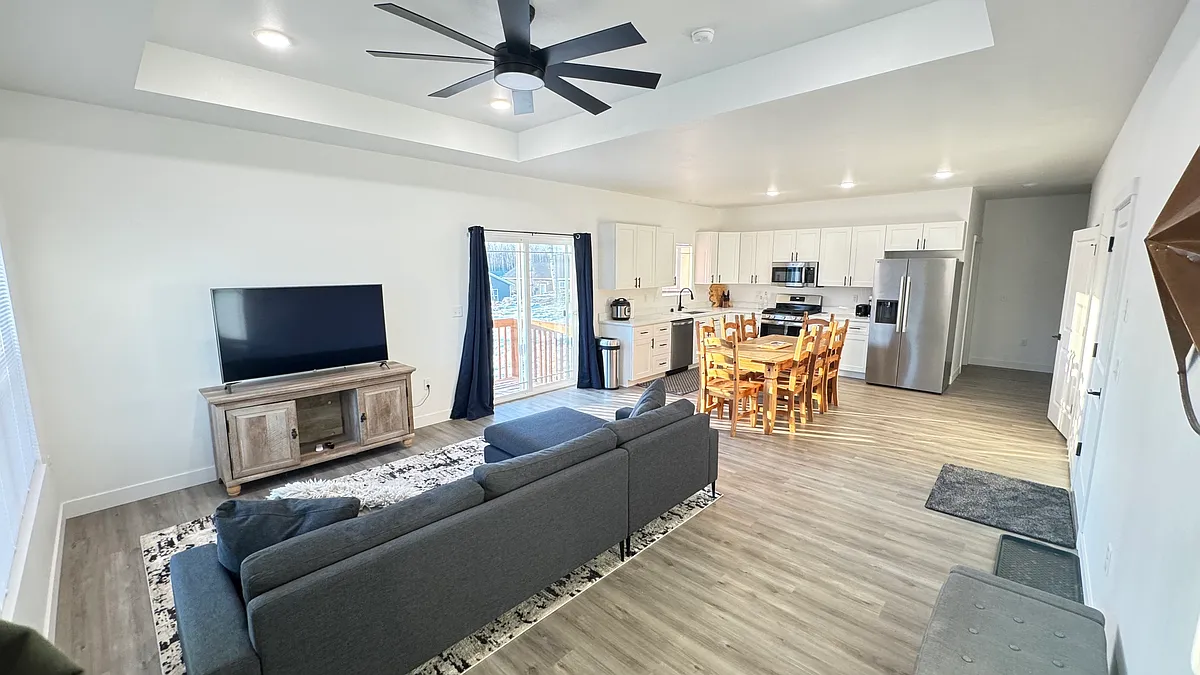 Building Photo - 6884 W Tadpole Cir