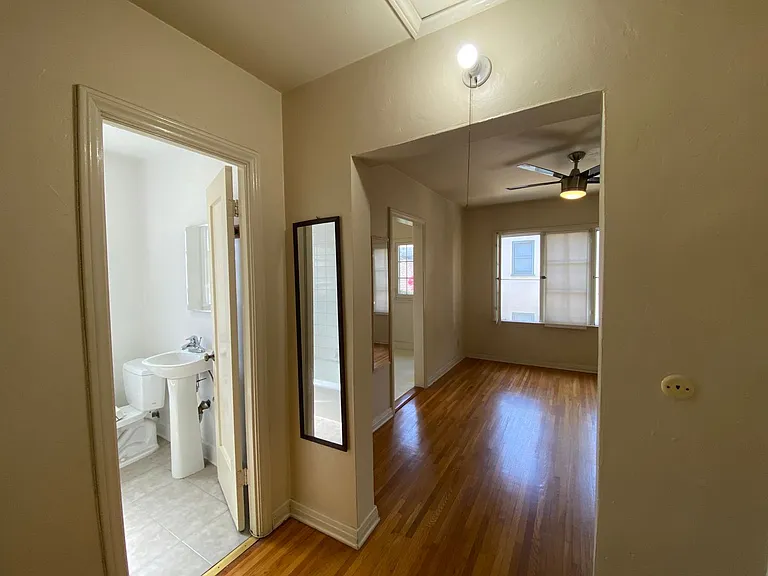 697-701 Mira Monte Pl — Photo 7