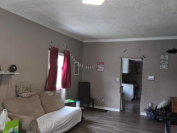 3rd image of 1115 Griswold St