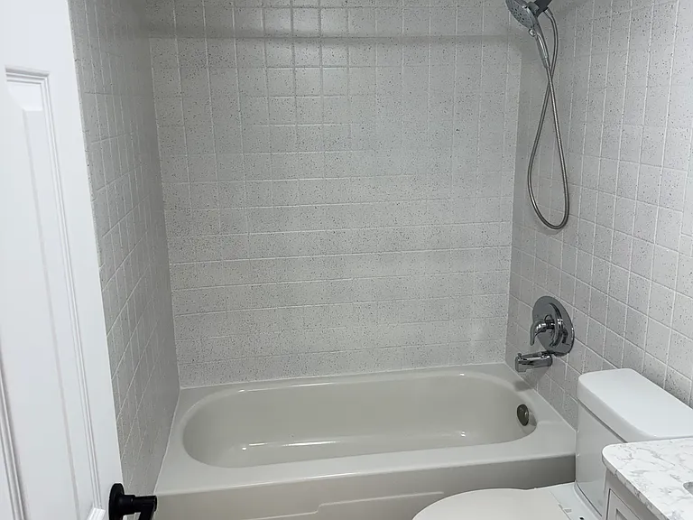192 Churchill Rd S #302 — Photo 18