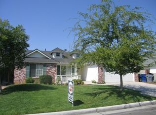 5717 N Cleo Ave, Fresno, CA 93722