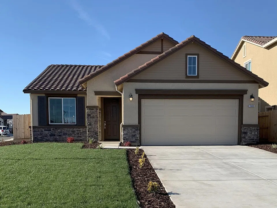 1653 Clover Ct