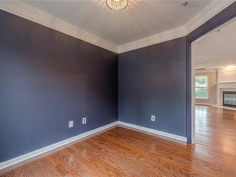 300 Balaban Cir — Photo 14