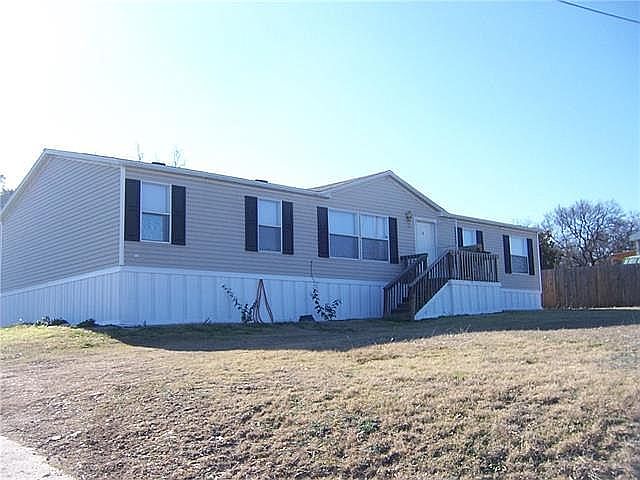 1st image of 2414 White Oak Trl