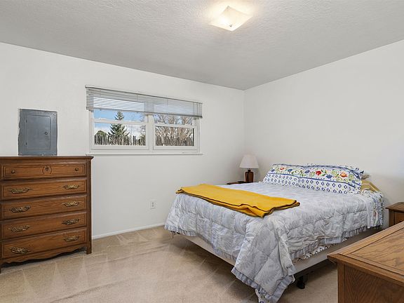 5th image of 3021 Calle Princesa Juana