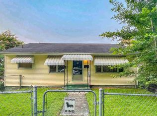 901 Honeysuckle Ln, Catlettsburg, KY 41129