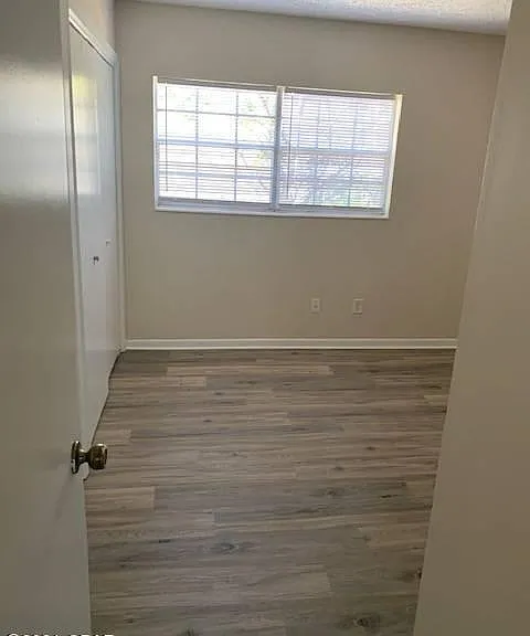 1527 Grace Ave #B — Photo 5