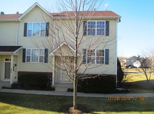 487 E Willow St, Elburn, IL 60119