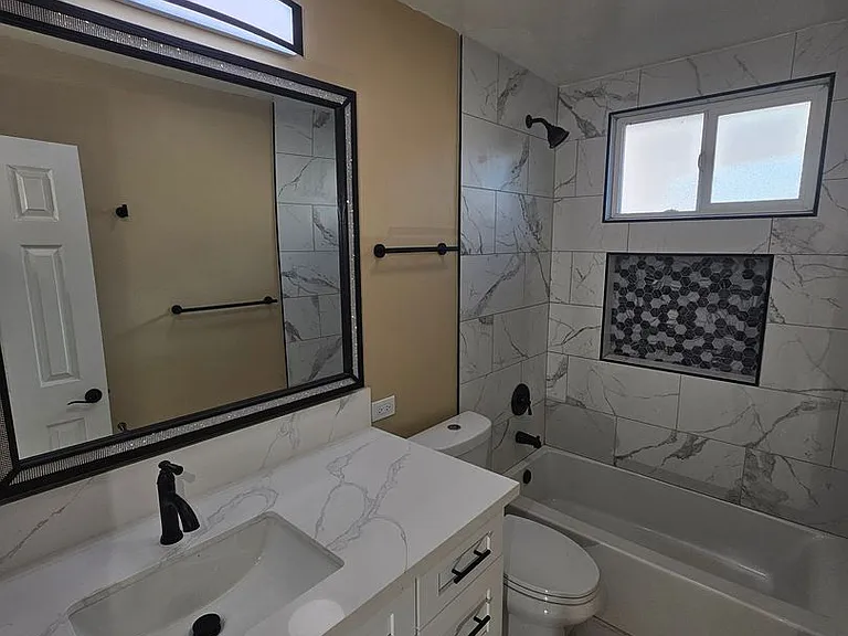 691 Graves Ave — Photo 6