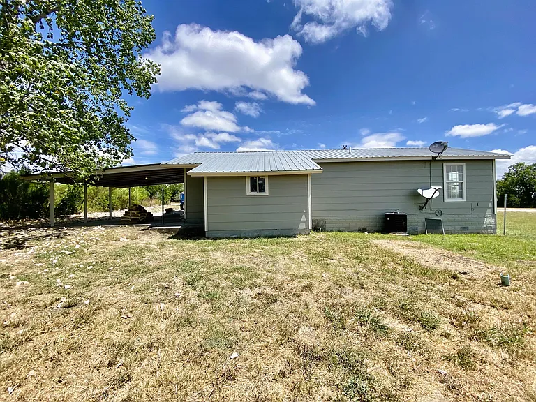235 Jasmine Ln — Photo 16