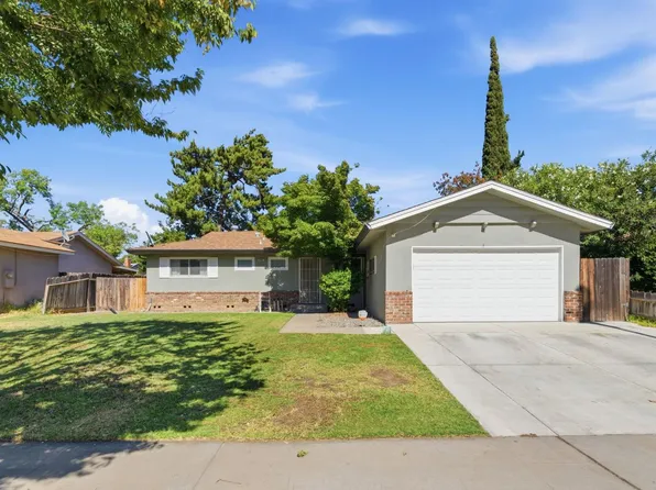 4462 N Barton Ave, Fresno, CA 93726