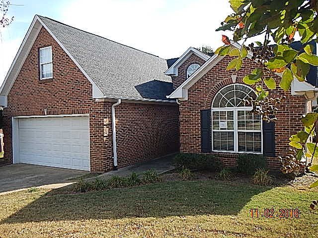 1st image of 210 Glen Crest Dr