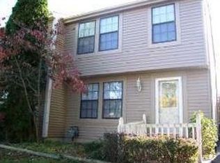 4045 Forest Edge Dr, Columbus, OH