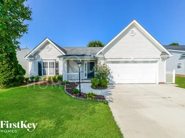 1946 Longmont Dr, Kernersville, NC 27284