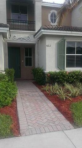 1st image of 4212 NE 22nd Dr