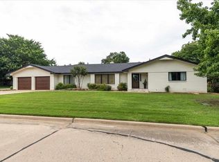 156 NW 36th St, Lawton, OK 73505