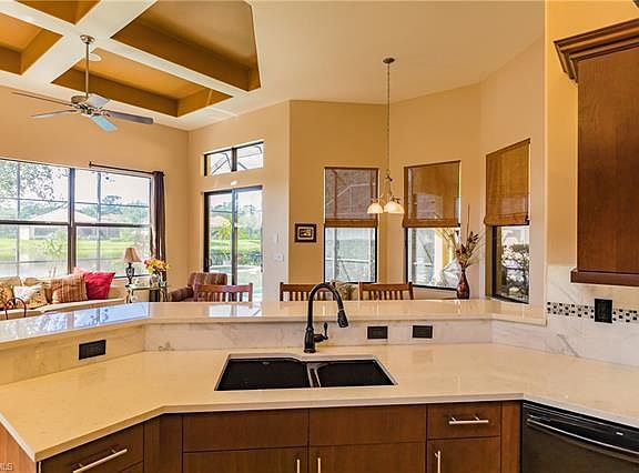 4th image of 8343 Provencia Ct