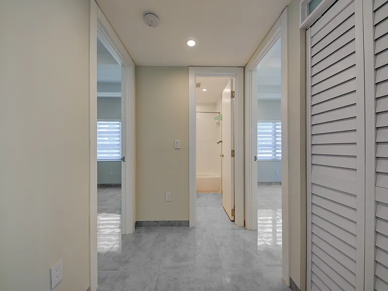 Residences at The Falls — Photo 26