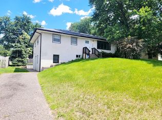 5641 4th St NE, Fridley, MN 55432