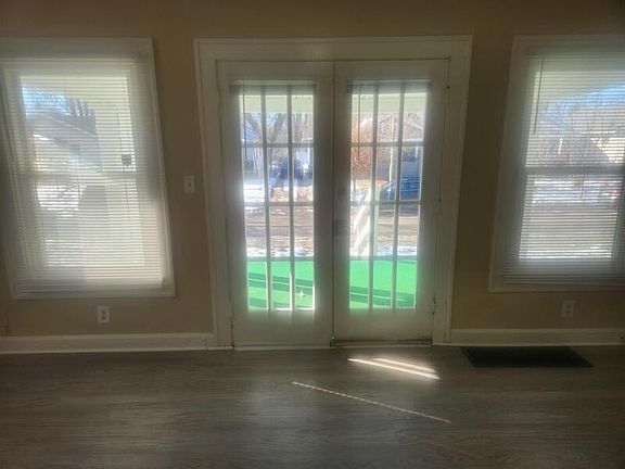 3rd image of 721 N Grant Ave