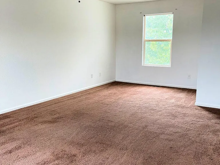 983 Canary Ct — Photo 21