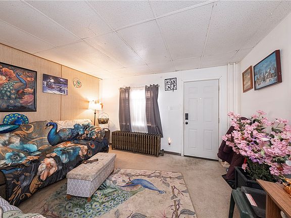 3rd image of 4420-4422 Walnut St