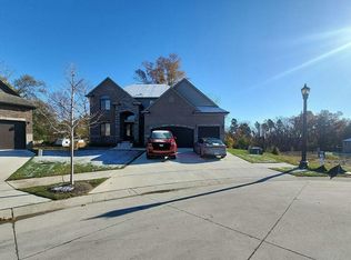 55336 Hanford Ct, Shelby Township, MI 48316