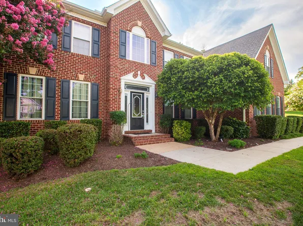 23024 Holloway Ct, Hollywood, MD 20636