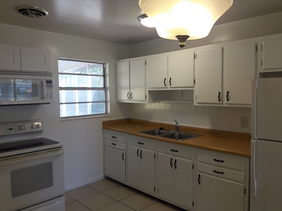 2nd image of 4415 W Bay Ave