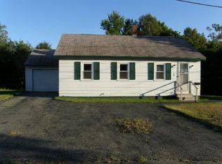3 Washington St, Millinocket, ME 04462