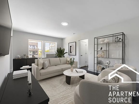 3rd image of 1556 W Hollywood Ave #304