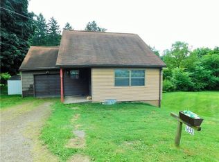 1652 Mercer Rd, Ellwood City, PA 16117