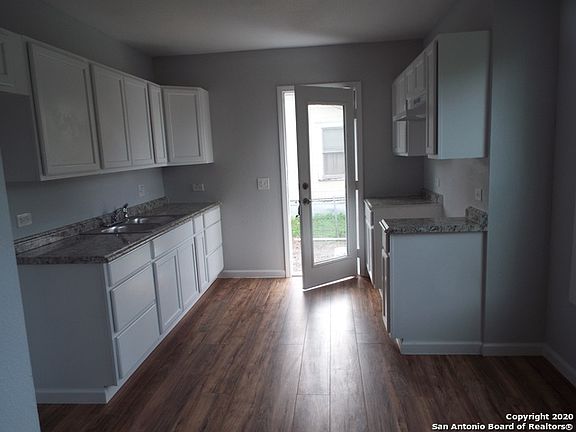 3rd image of 1716 Mardell St