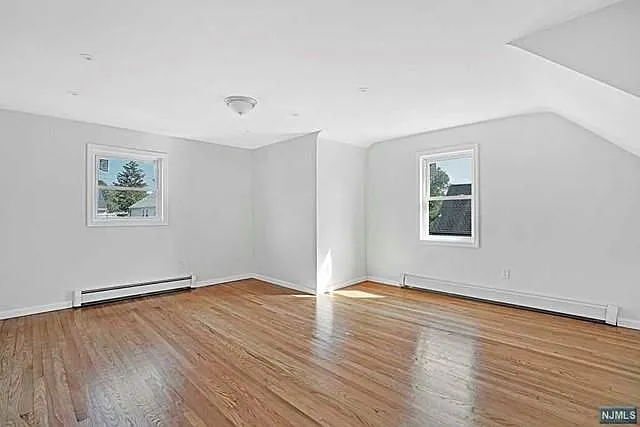 180 Vanderburgh Ave — Photo 15