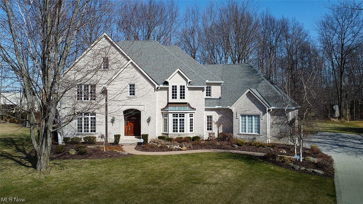 2275 Stones Throw, Westlake, OH 44145 | Zillow