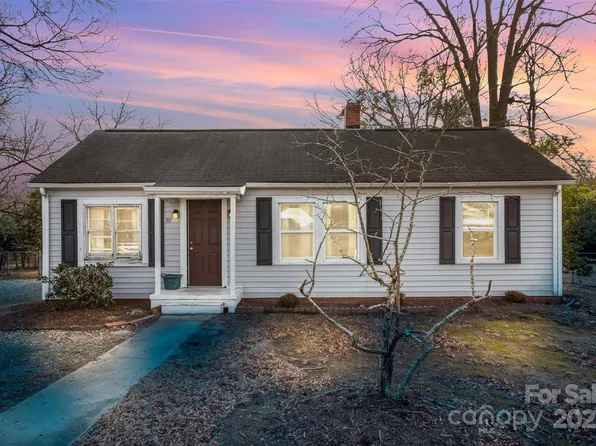 317 W Main St, Marshville, NC 28103