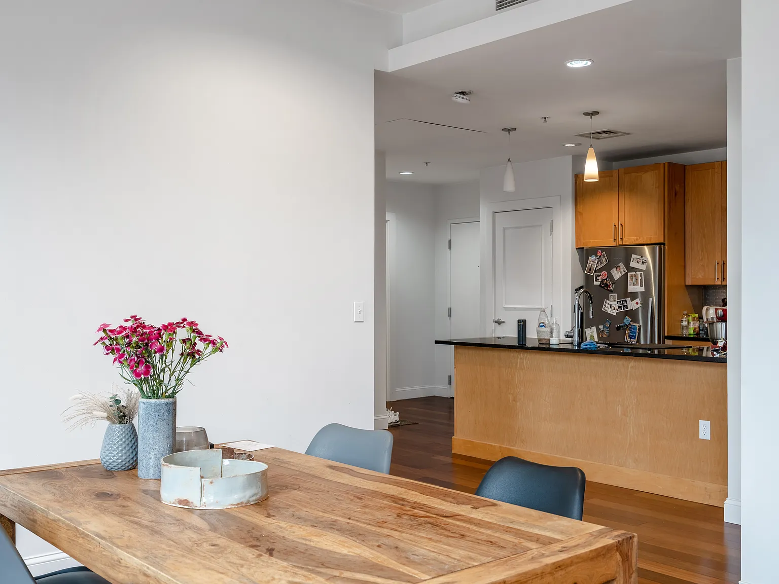 2 bed, 1130 sqft, $4,500 — Photo 4
