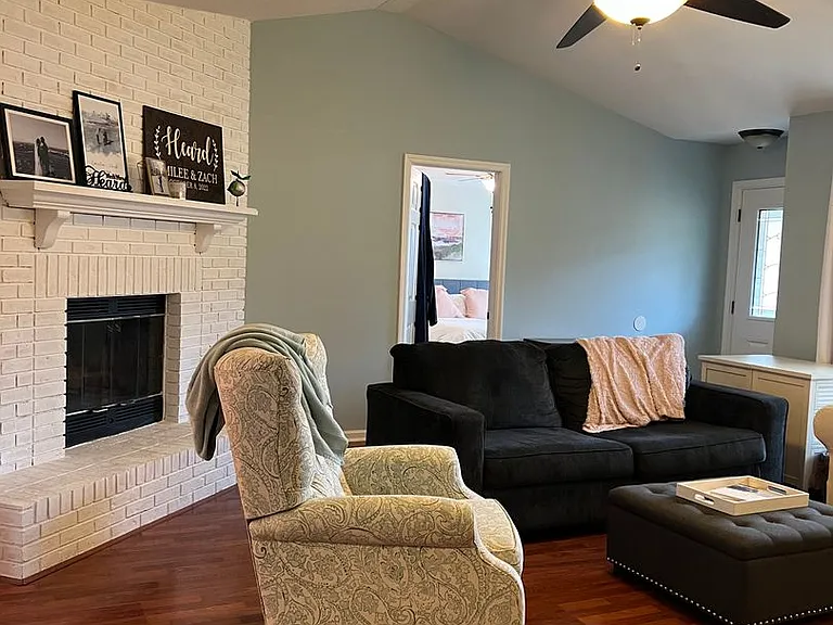 55 Rolling Pines Dr — Photo 3