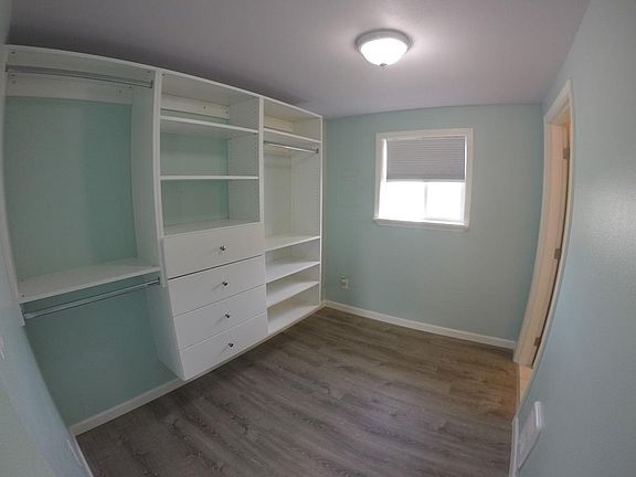 5th image of 1221 Lombard Ave
