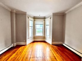 36 Tremont St, Cambridge, MA